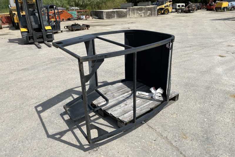 OmecoHub - Immagine JCB 8017